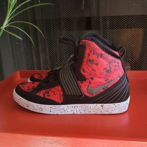 NWOB Nike Men's High Tops Size 10.5